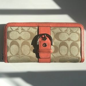 Final Price🎀 Coach Beige/Coral Pink Wallet